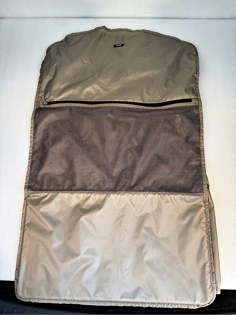 Tumi Garment Bag Cover for Travel Tri-Fold 35" Full Zip w/ Zipper Pocket 12"x21"